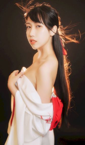 亚洲精品成人内射在线观看_4K免费在线播放